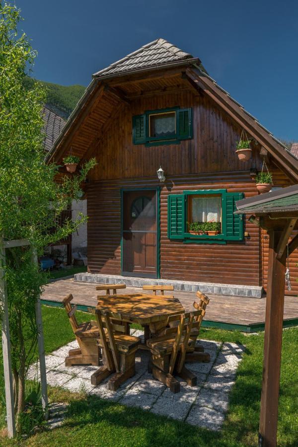 Pocitniska Hiska Jrga Villa โบเว็ก ภายนอก รูปภาพ